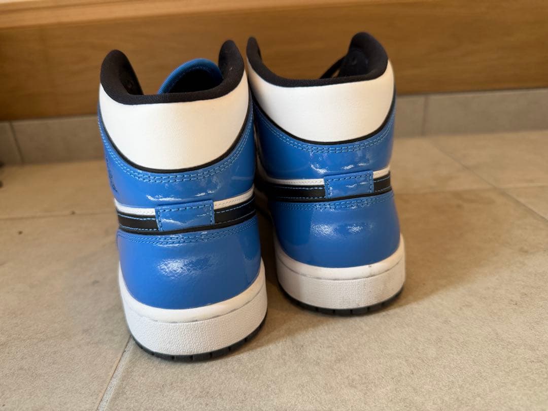 ナイキ エアジョーダン1 mid スニーカー 28cm シグナルブルー