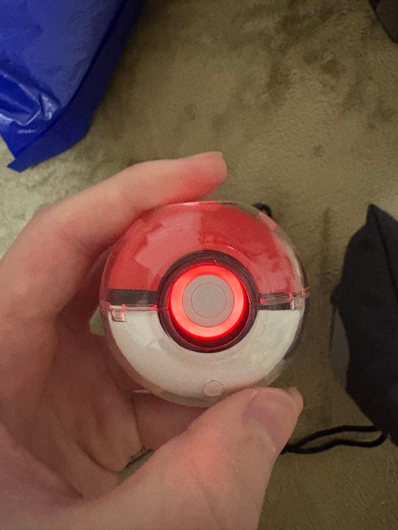 Switch 本体　ピカブイ　ポケットモンスター　モデル　　レッツゴーイーブイ