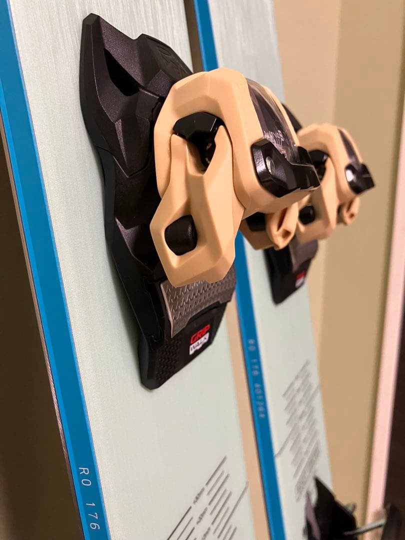 お買い得25-26美品 ブラストラック ROC118 176cm+スクワイヤ11