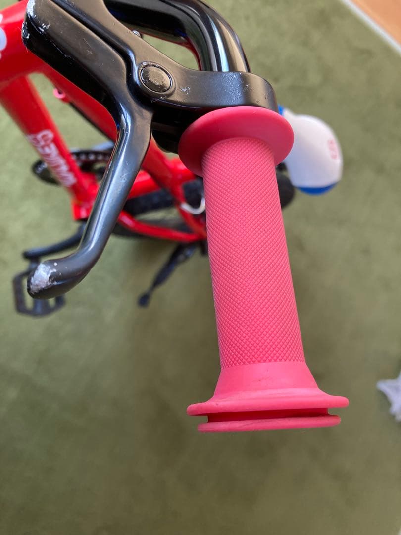 （直接受渡希望）ヨツバサイクル　ヒーローレッド　16インチ　キッズ自転車