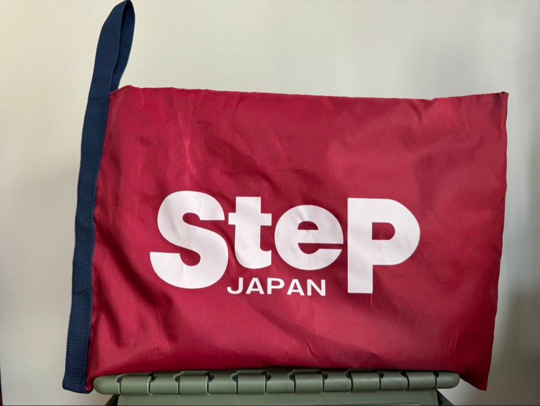 アディゼロ　アバンチ（長距離スパイク）　26.0