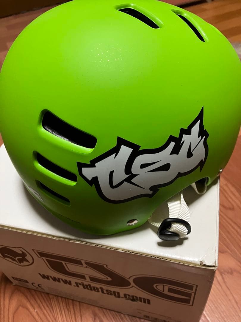 未使用 TSG EVOLUTION ヘルメット HELMET グリーン L/XL