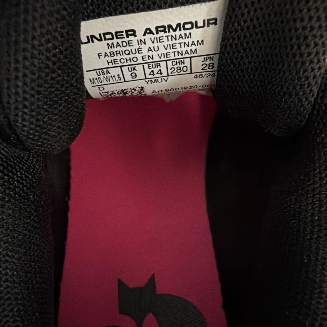 シューズ(男性用) UNDER ARMOUR Curry FOX1