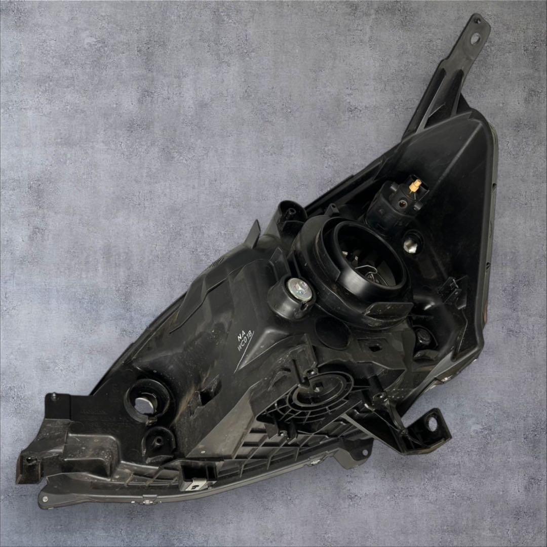 ホンダLIFE ヘッドライトカバー 左右セット　JB5、6後期