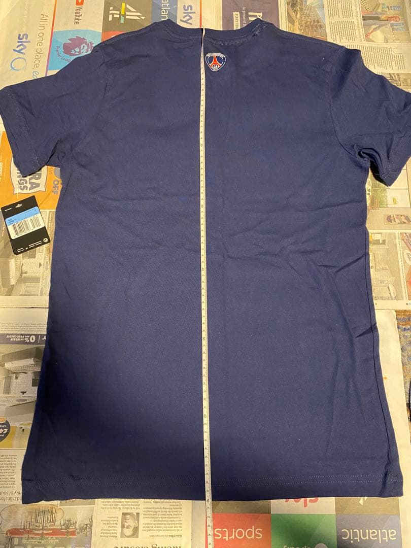 【新品希少Mサイズ】ナイキ　パリサンジェルマン　Tシャツ