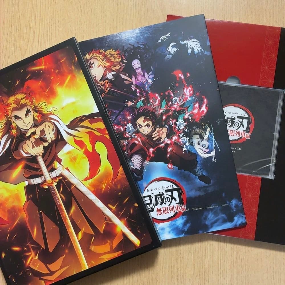 【全巻初版】鬼滅の刃 1巻～23巻セット【特装版付き】関連書籍など全35冊