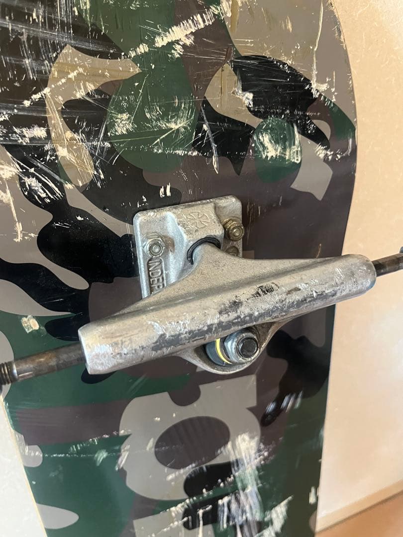 supremeデッキ8インチ インディ　トラックセット