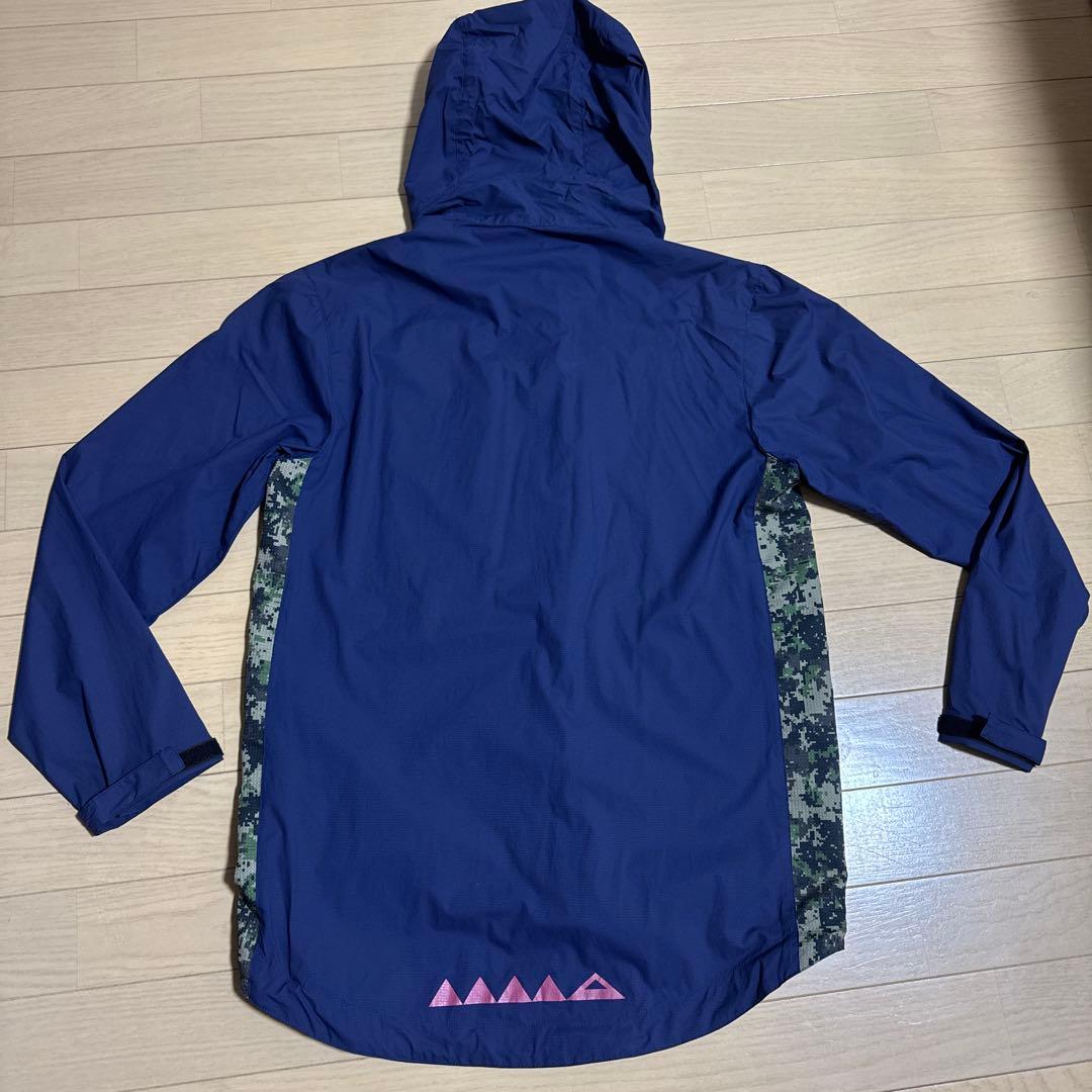 マウンテンマーシャルアーツ　ウインドシェルフードジャケット
