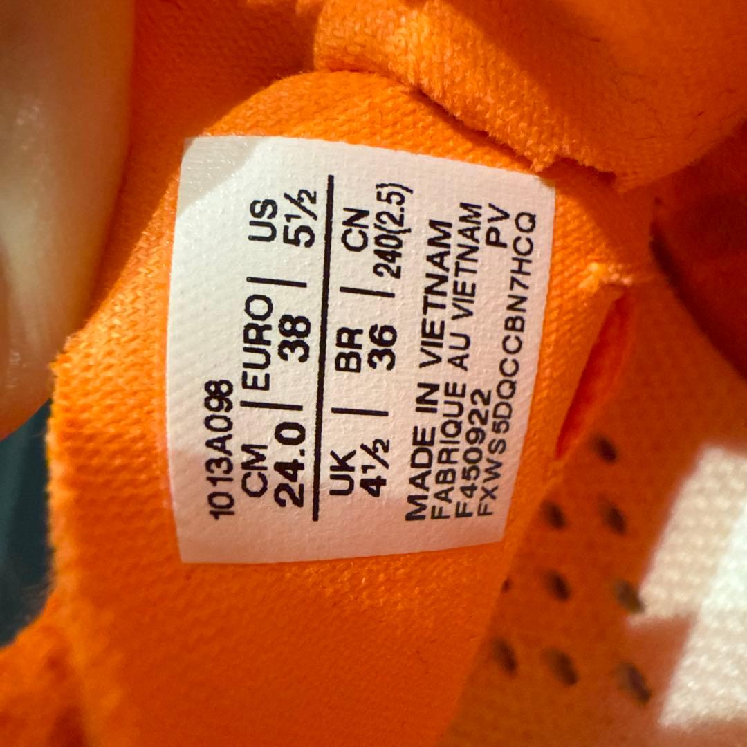 アシックス　ソーティーマジックRP6 ランニングシューズ24cm