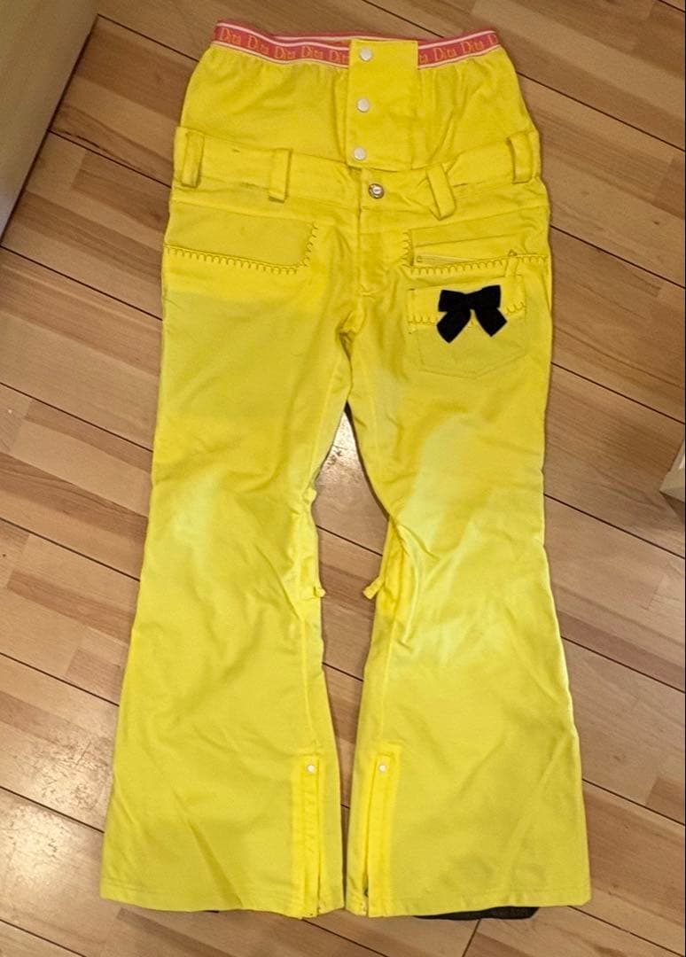 ♡Dita White♡ スノーボードウェア上下セット