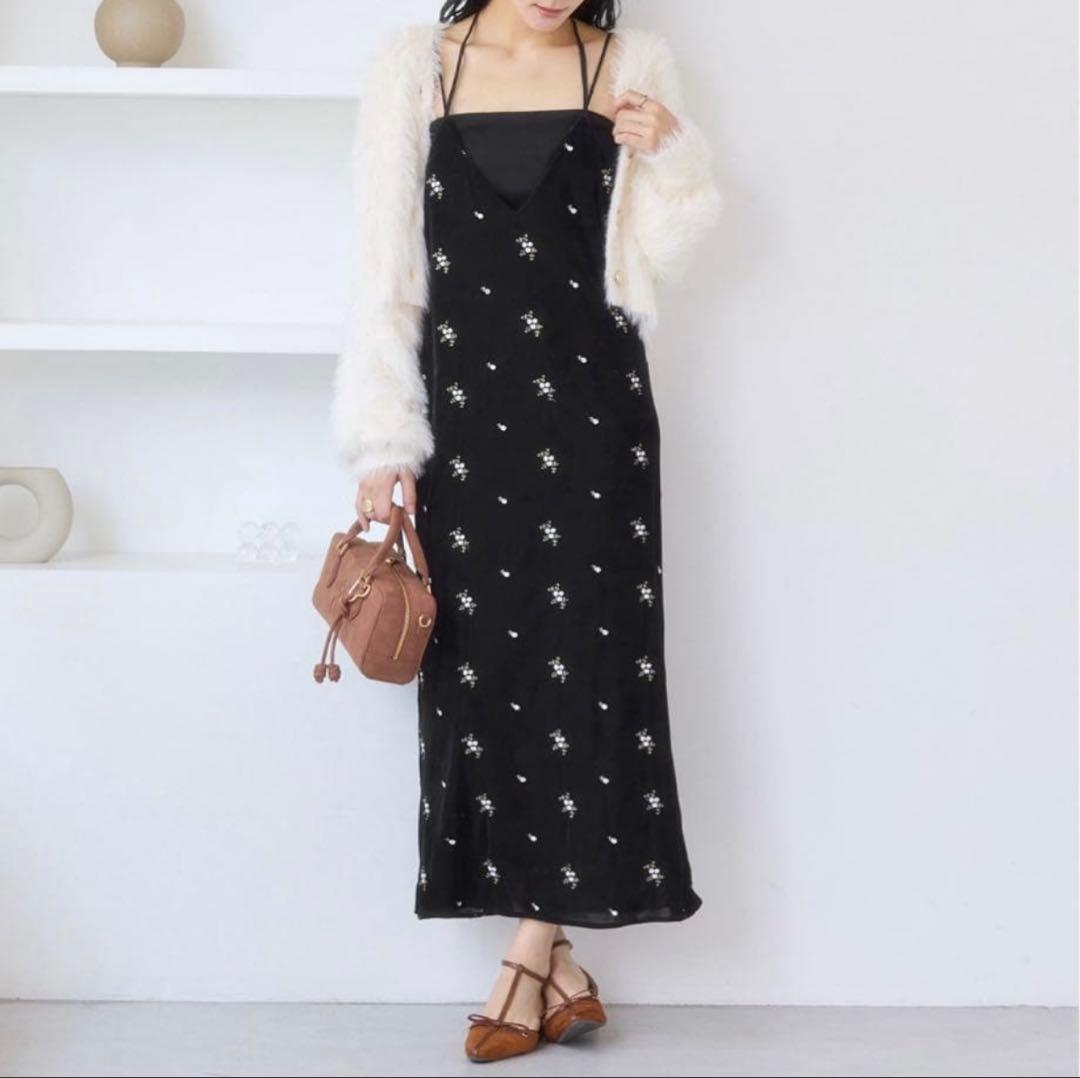 VISベロア 花柄刺繍 キャミワンピース