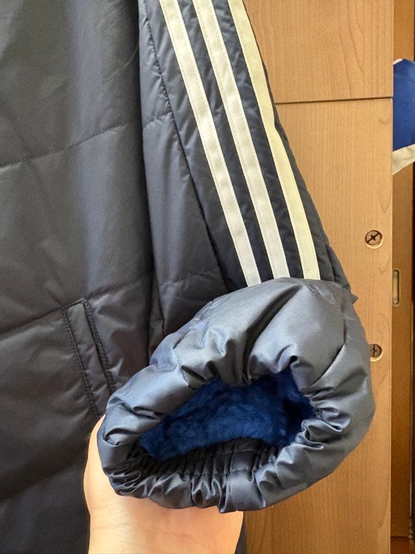 adidas フリース裏地 ロングベンチコート ネイビー 新品タグ付き150㎝