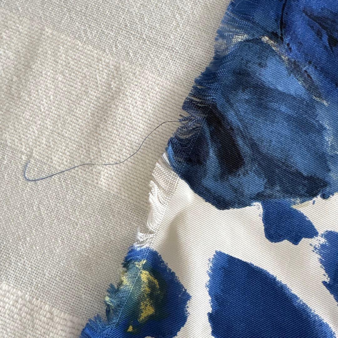 イタリア製　イヴサンローラン　リヴ・ゴーシュ　シルク　スカーフ　YSL 花柄　絹