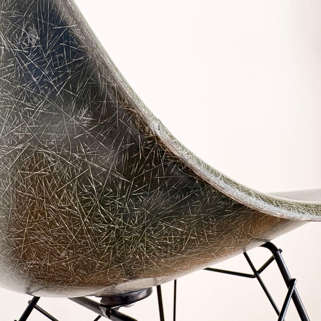 イームズ　シェルチェア　ロックベース　ハーマンミラー　送料無料