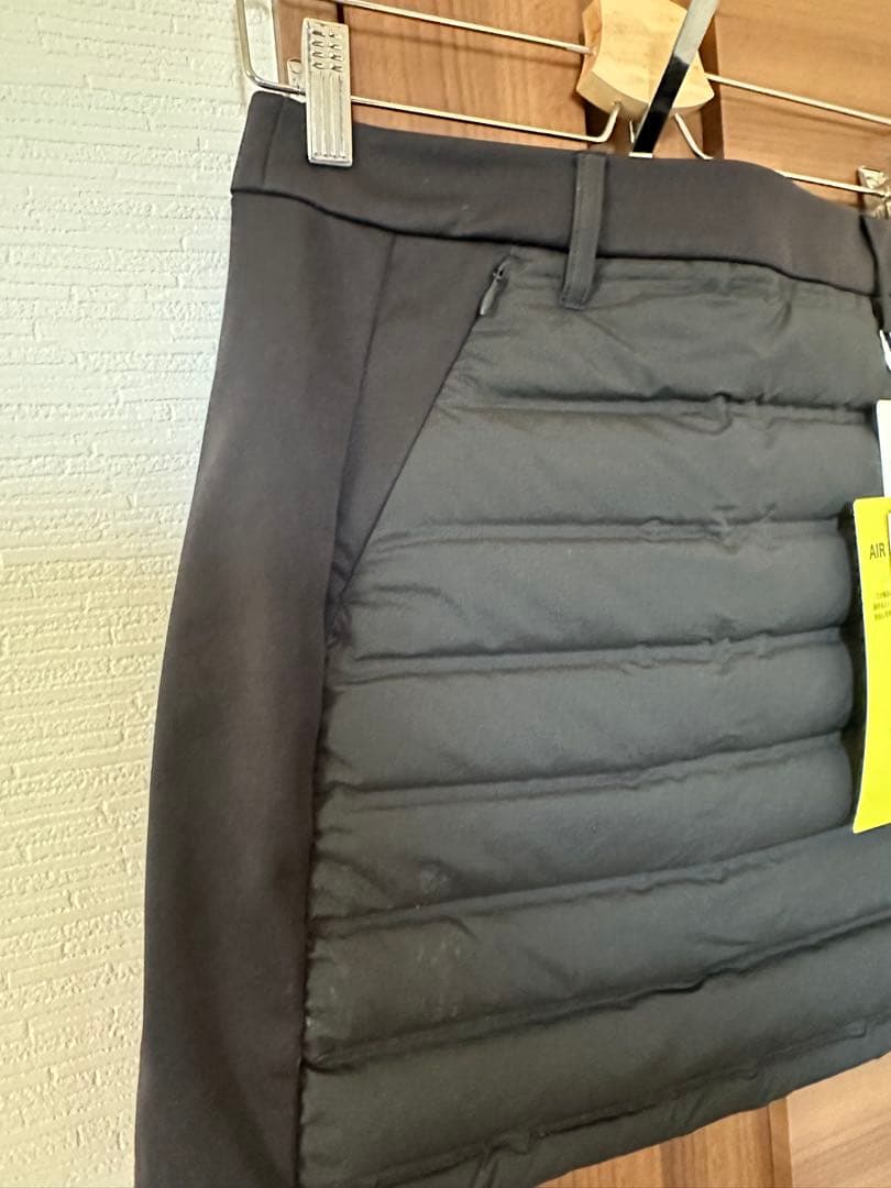 新品　DESCENTE シームレスダウン　スカート　Ｌ　黒　デサント