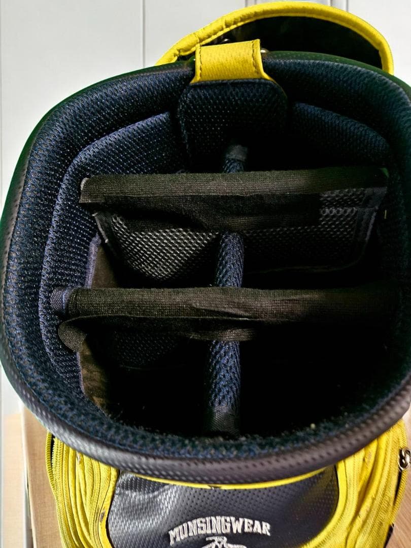送料無料/美品　Munsingwear イエローキャディバッグ