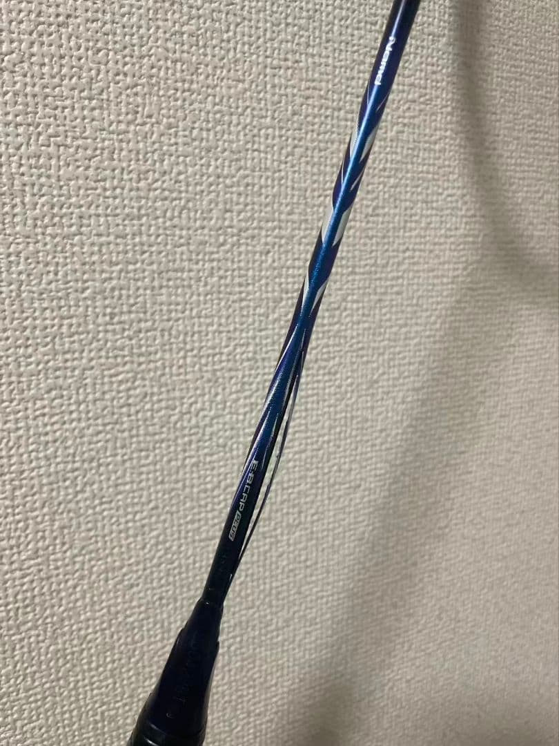 【ジャンク品】YONEX アストロクス 100ZZ 3U G4 シャフト折れ