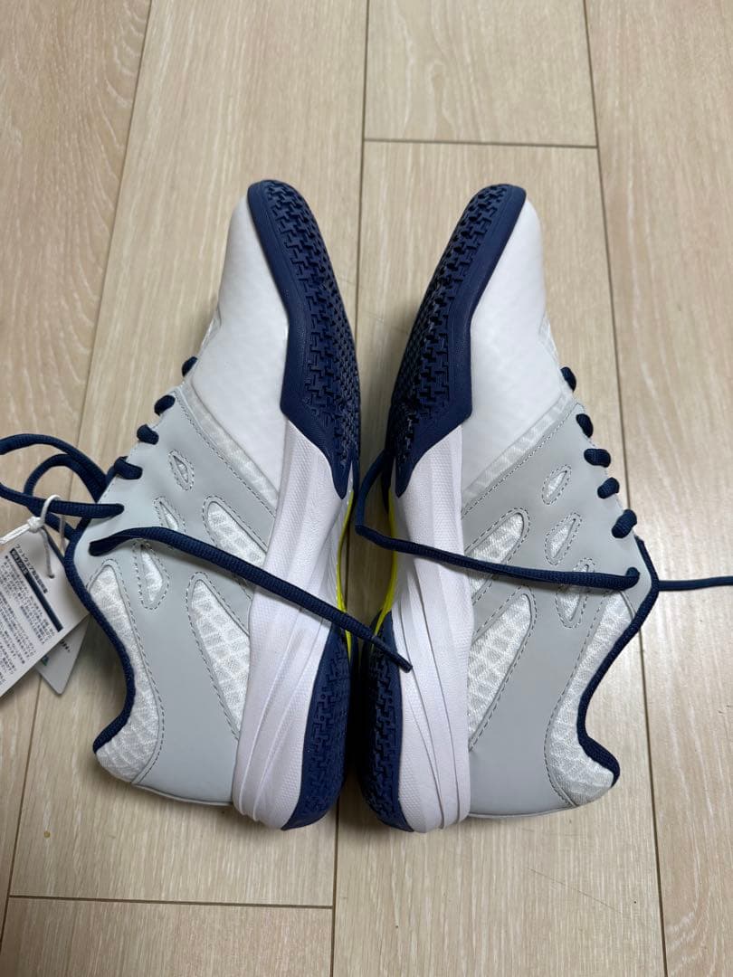 YONEX カスケードアクセル バドミントンシューズ 25.5cm 新品未使用