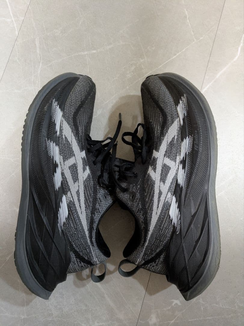 asics SUPERBLAST2 アシックス スーパーブラスト2 　24.5