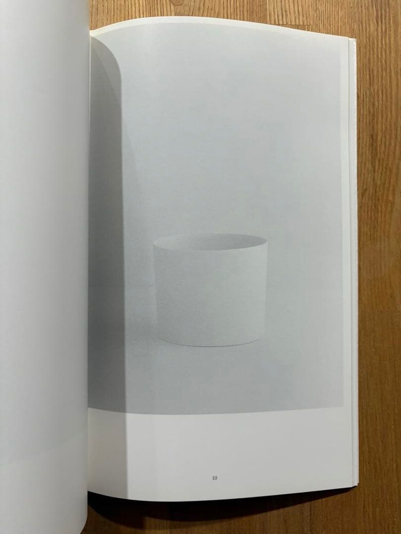 黒田泰蔵　白磁　円筒図録　吉井画廊　サイン付き