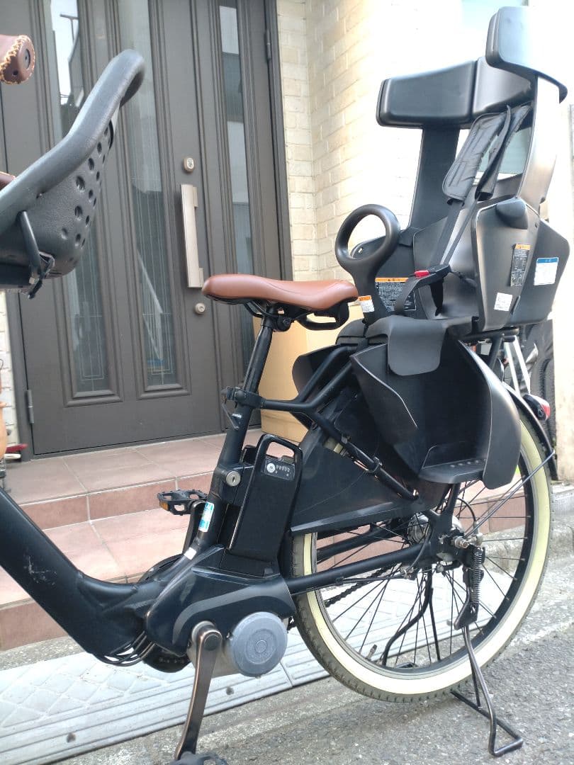 配送可★直接引渡可カスタム【ギュットアニーズ】電動アシスト自転車3人乗充電器付属