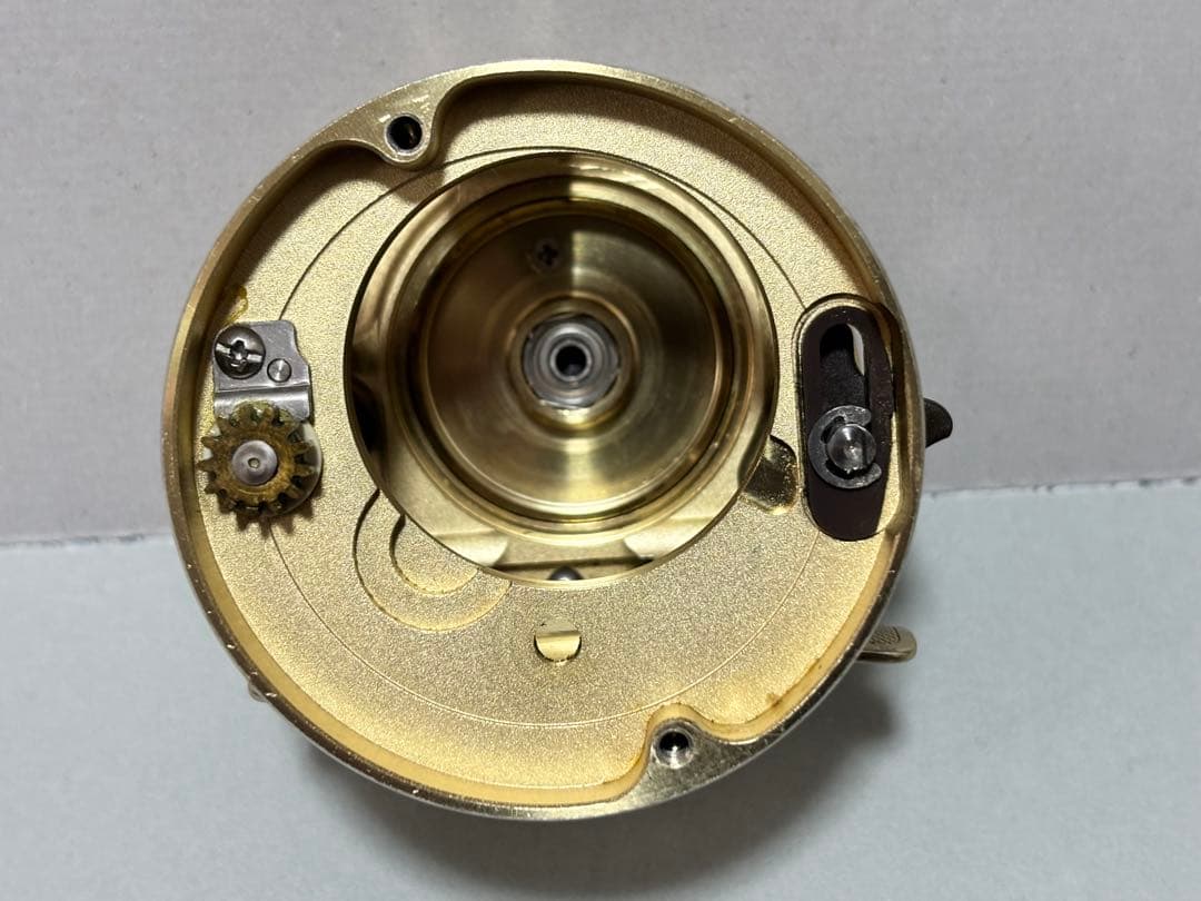 カルカッタ201 XTベイトリール　シマノ　バス釣り　雷魚釣り　ナマズ釣り