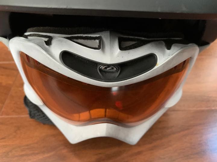 クイックシルバー上下セット　ボレーヘルメット　ドラゴンゴーグルおまけ付き　子供