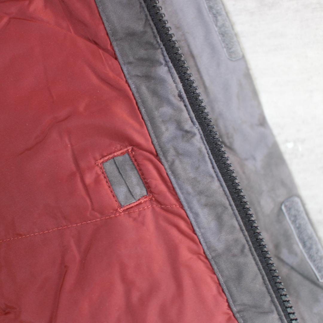 【極美品 高機能 フェード柄】厚地 高撥水【M】BURTON スノージャケット