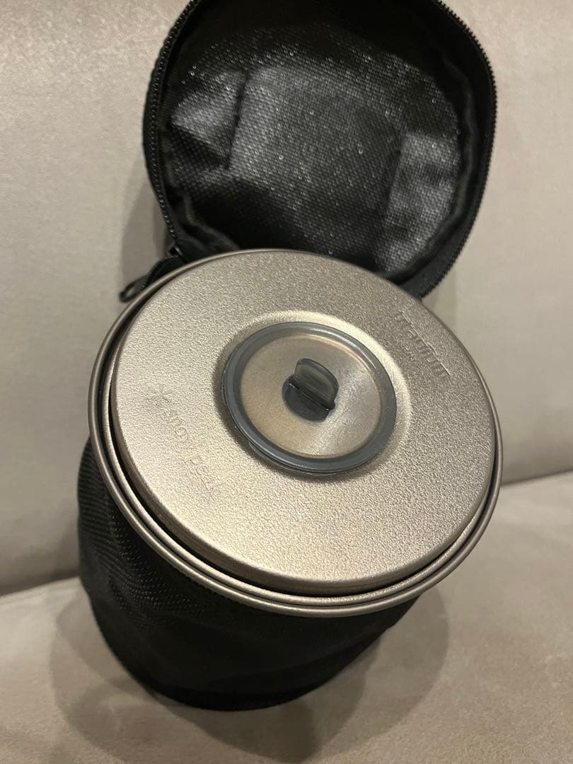 スノーピーク６０周年記念　ソロセットチタン　ケース付き