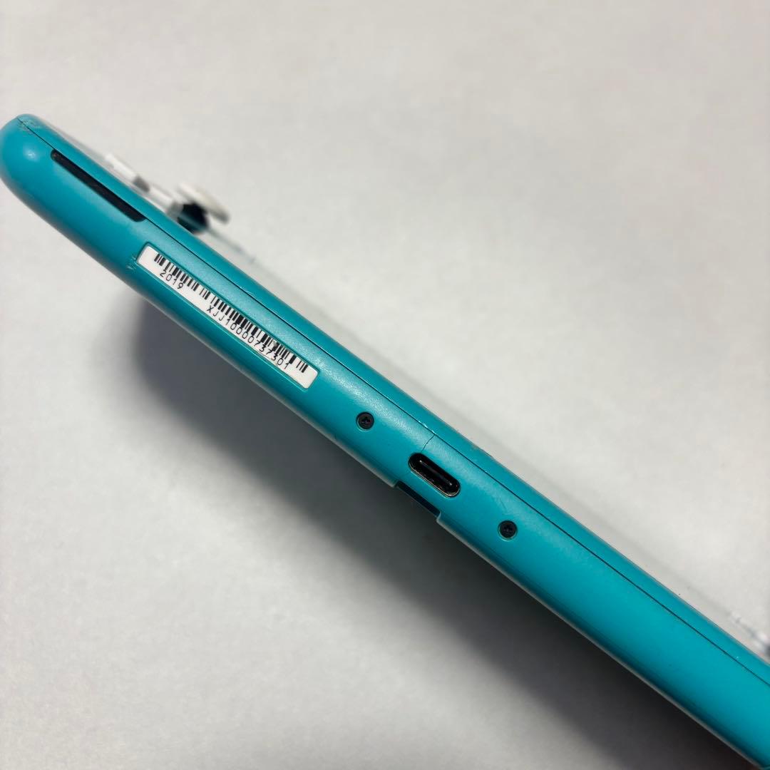 ニンテンドー　スイッチ　ライト　任天堂　Nintendo Switch ライム