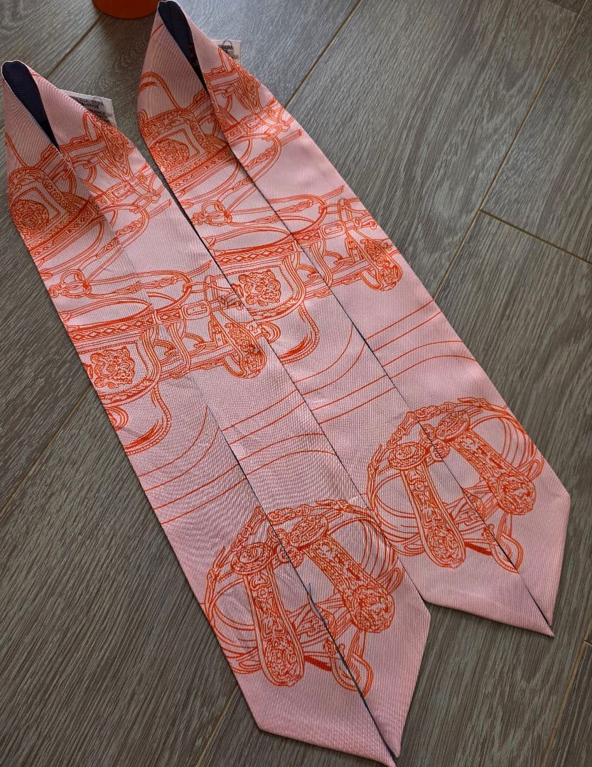 HERMESツイリー　2025SS ブリッドドゥガラ 2本●バラ売りX ●