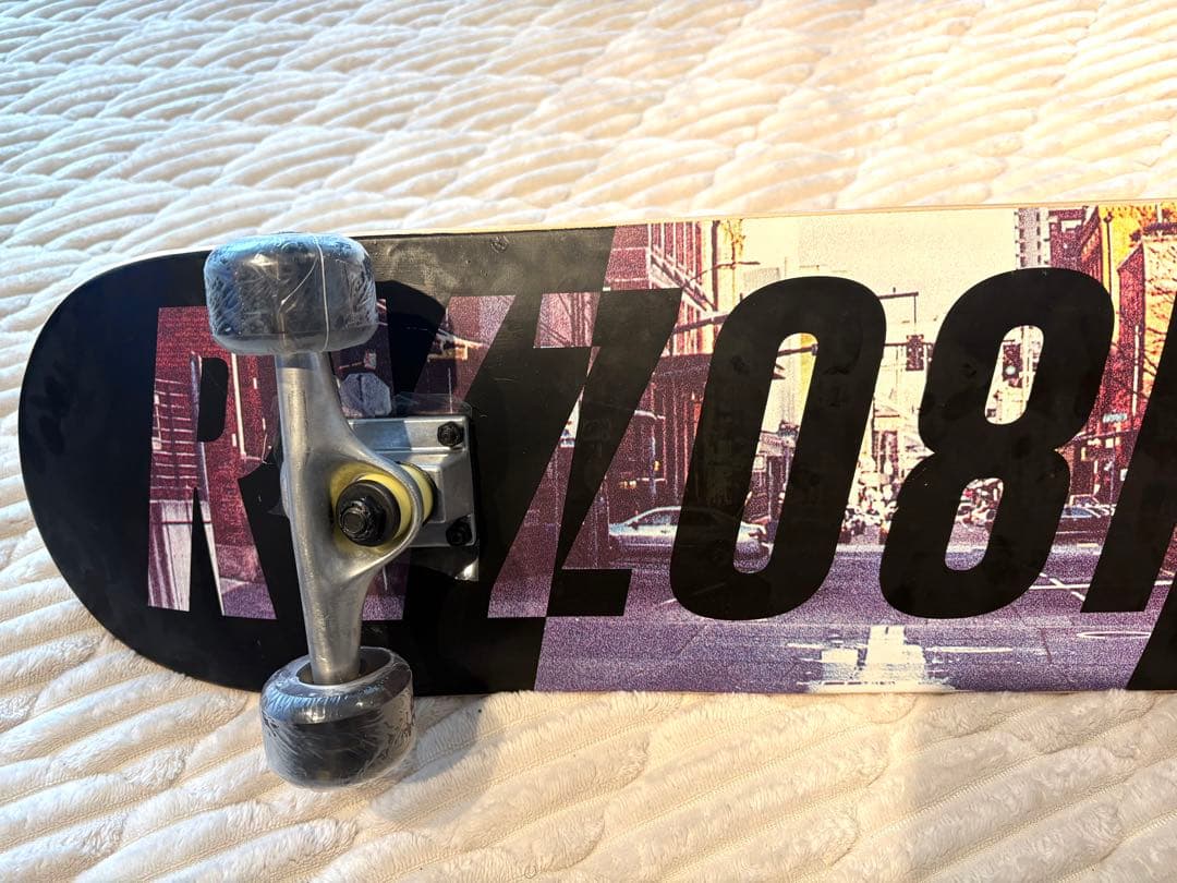 【新品 未使用】ライズ RYZ スケートボード コンプリート7.48 バッグ付き