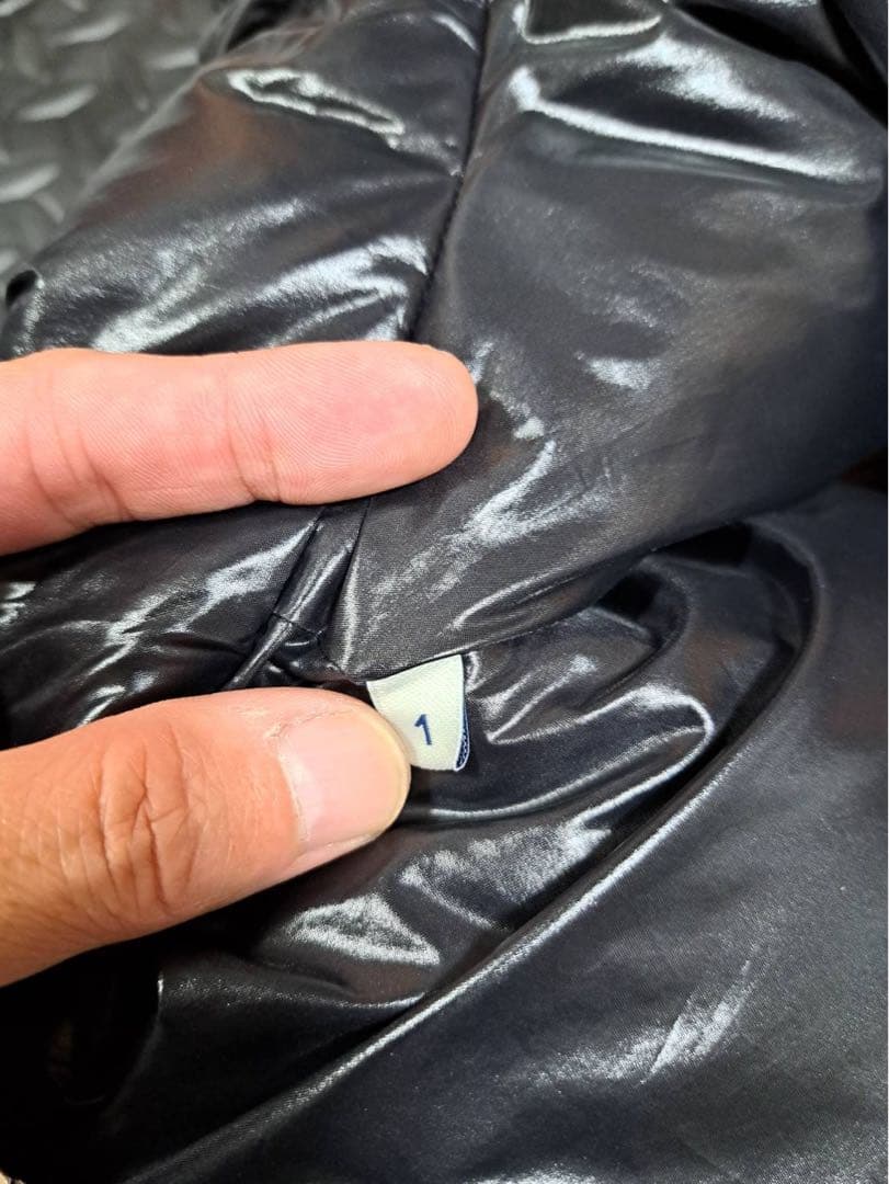 モンクレール ダウンベスト BANKER 美品 サイズ1 モンクレールジャパン