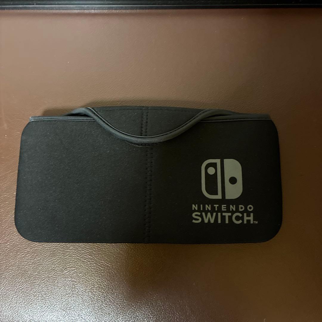 Nintendo Switch 本体　ドック台　クイックポーチ付き