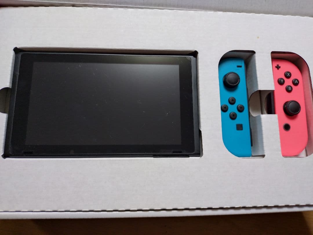 Nintendo Switch ネオンブルー/ネオンレッド 本体　コントローラー