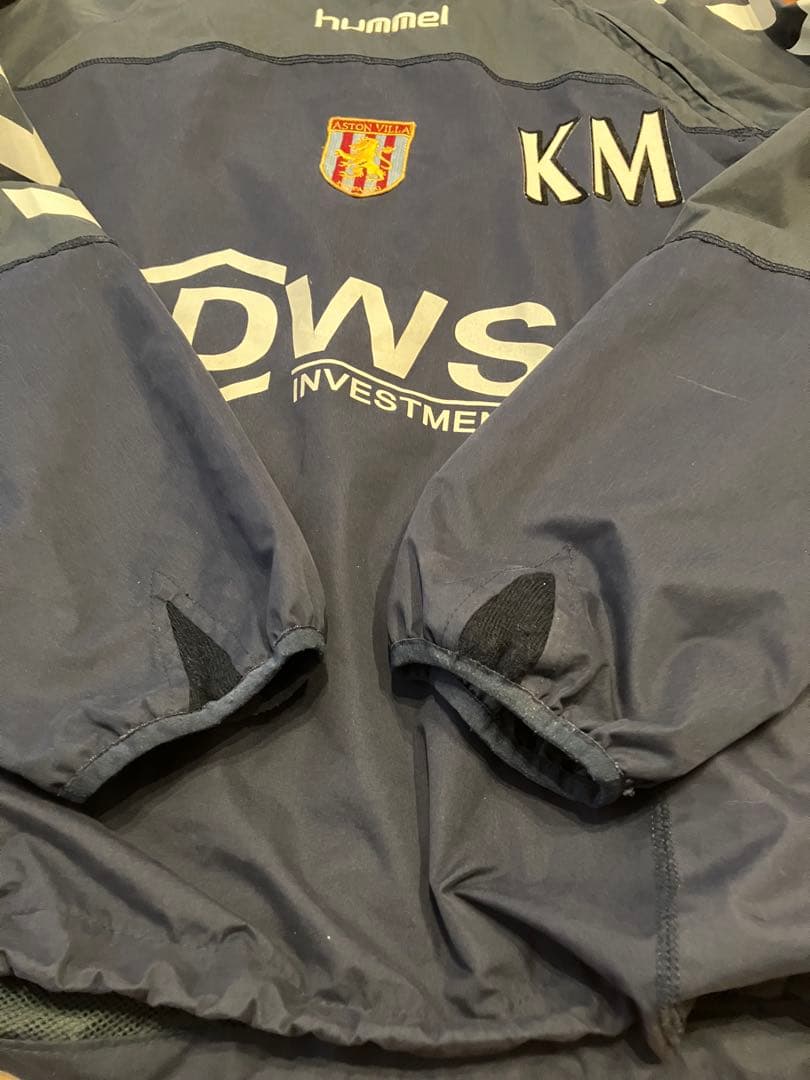 アストンヴィラ hummel ピステ　トレーニングジャケット ドローコード付