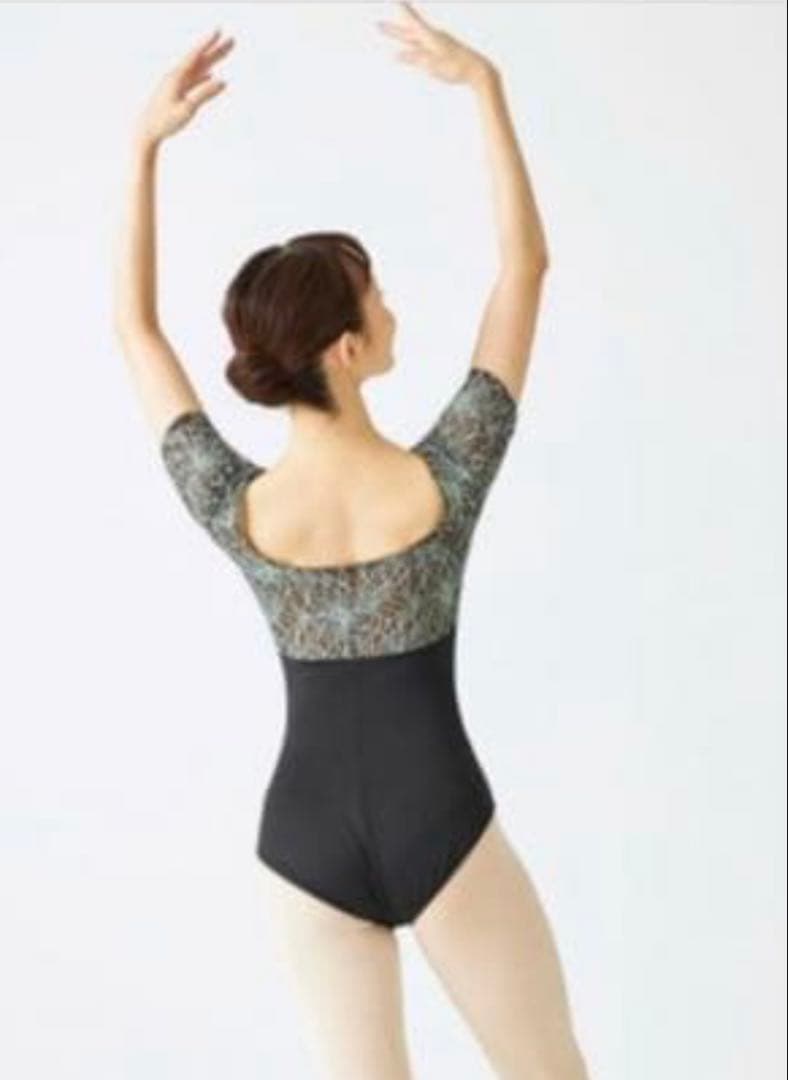 チャコット　袖付きレオタード　M