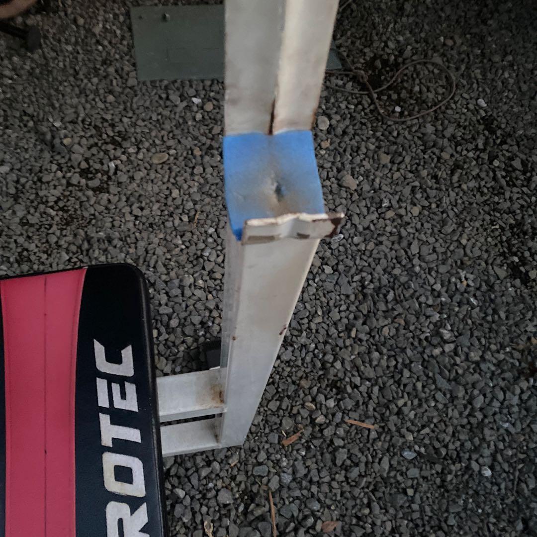 iROTEC トレーニングベンチ 黒/赤