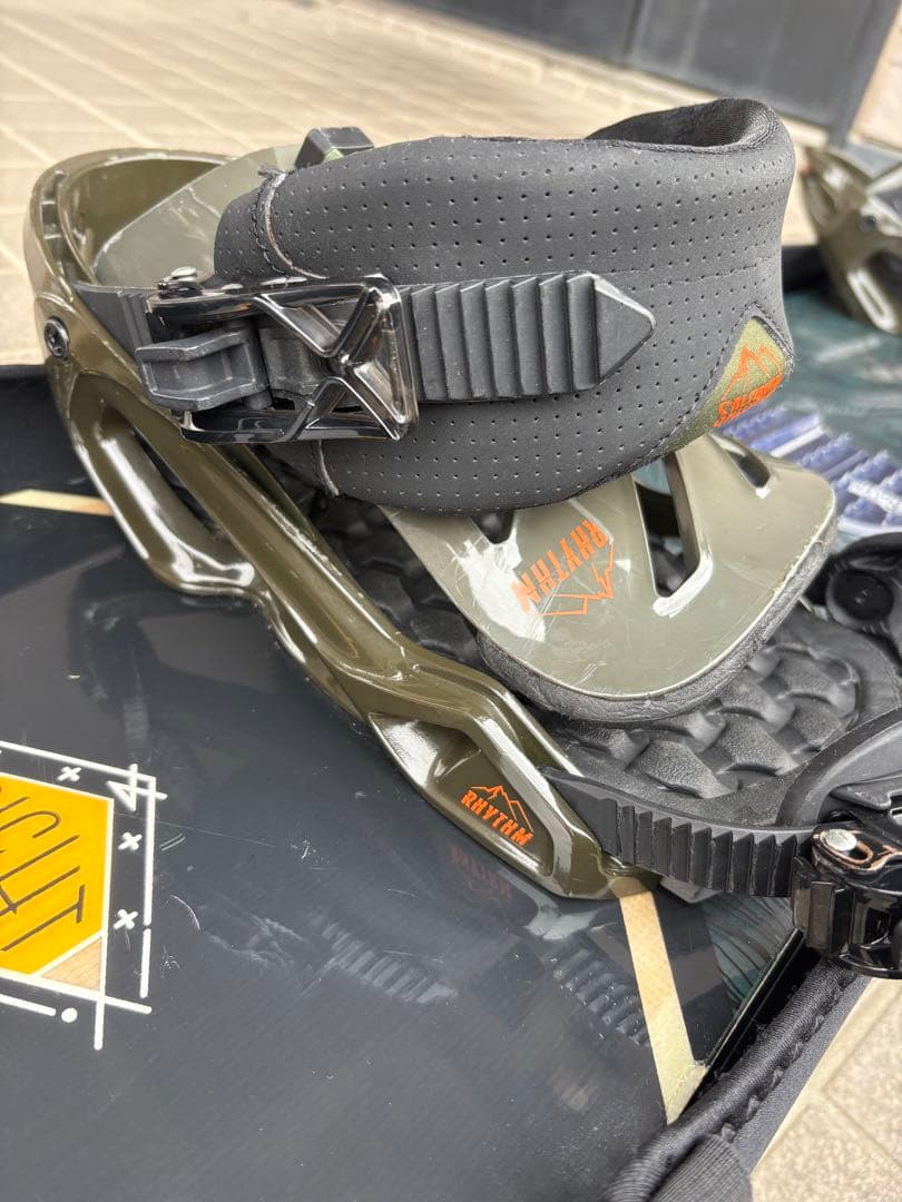 Salomon スノーボード ビンディング カバー付き