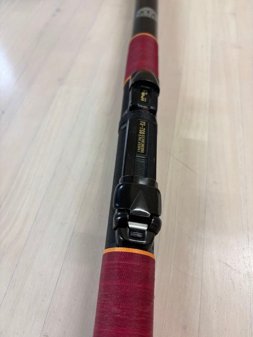 がまかつ　がま磯シルバー　1号、3号 ニット竿袋付属