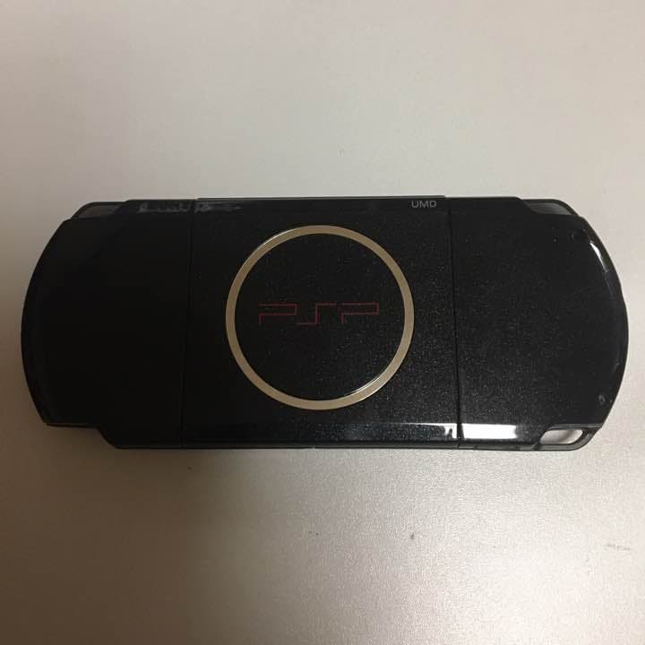 PSP 3000 限定色(赤黒)