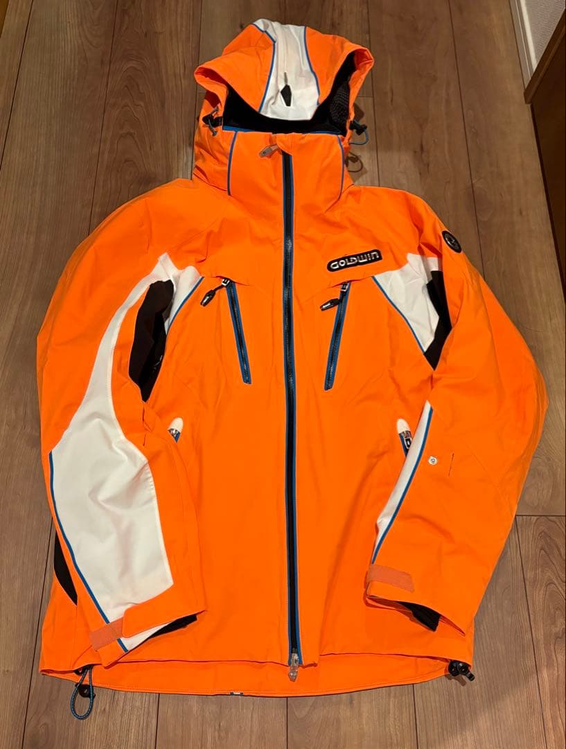 Goldwin上下セット　スキー　スノボー　ボード　ウエア Lサイズ