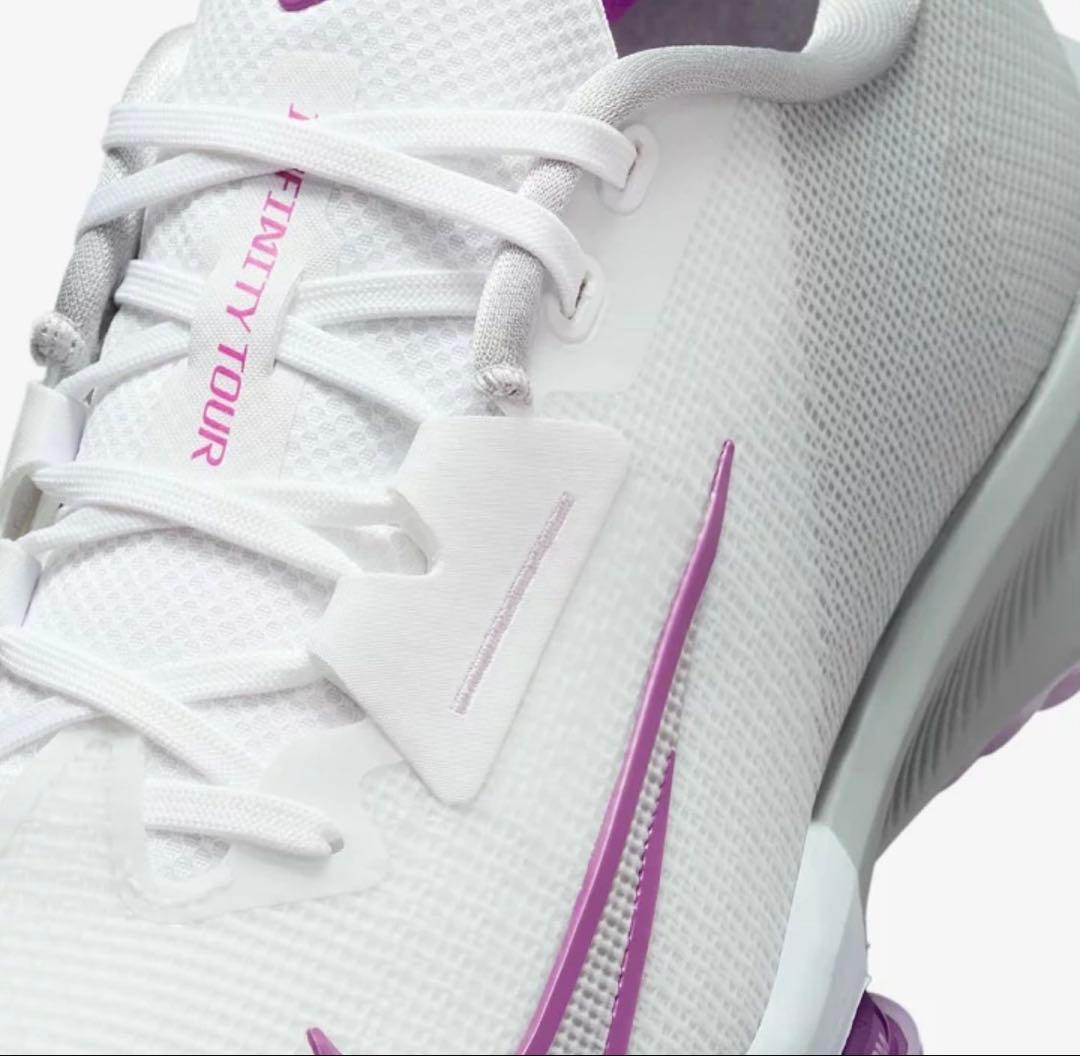 新品ナイキ エア ズーム インフィニティ ツアー 2 ワイド 27㎝