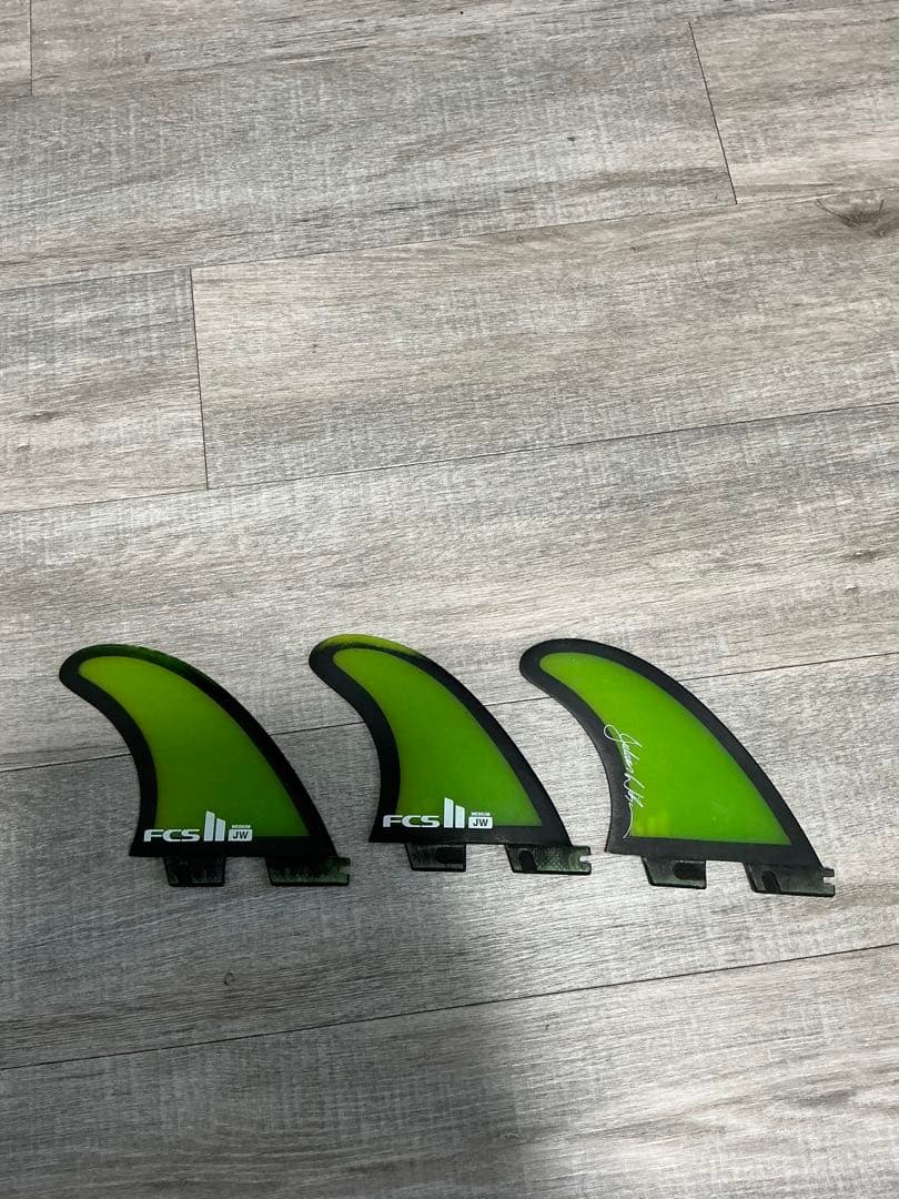 ジュリアンウィルソン「JW」Mサイズ　FCS2 サーフィン