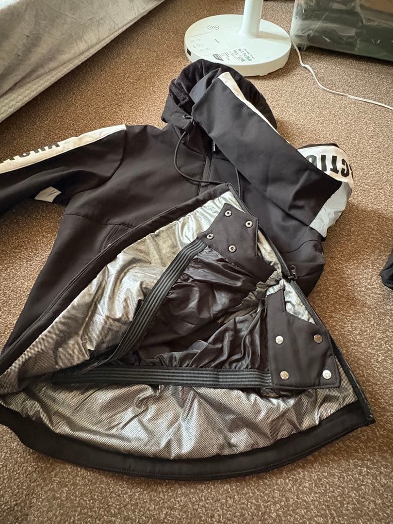 サイズXS ARCTIC QUEEN上下　おまけ付き