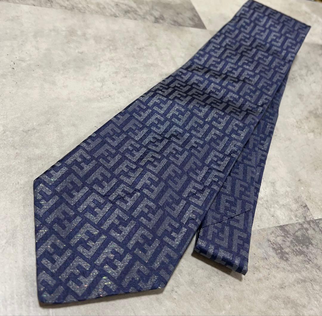 極美品 FENDI ネクタイ ズッカ柄 ラメ加工 キラキラ