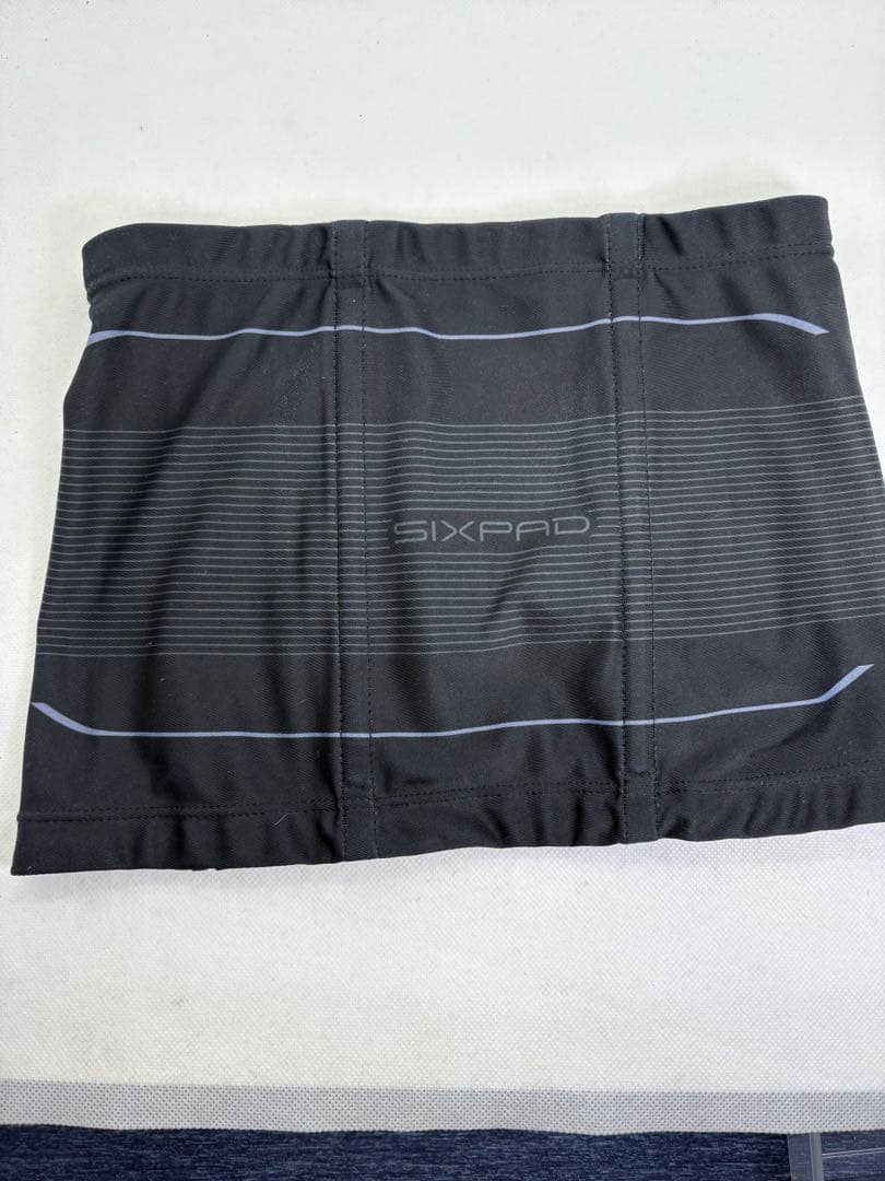 【美品】SIXPAD 充電式 Powersuit Abs Sサイズ