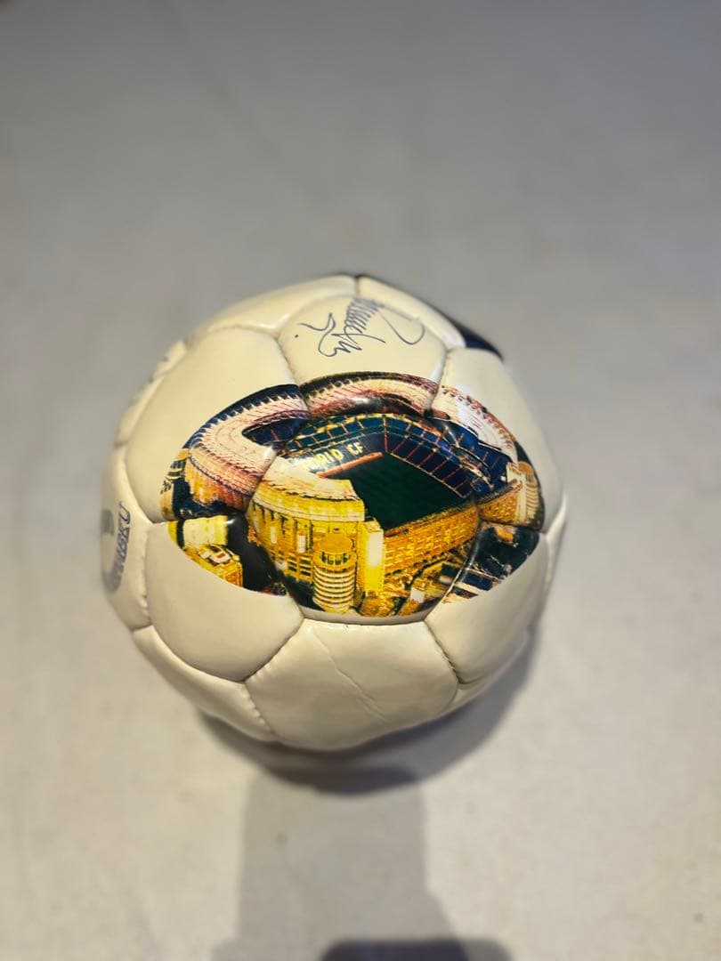 日本代表サッカーボール　バルセロナサイン入りサッカーボール