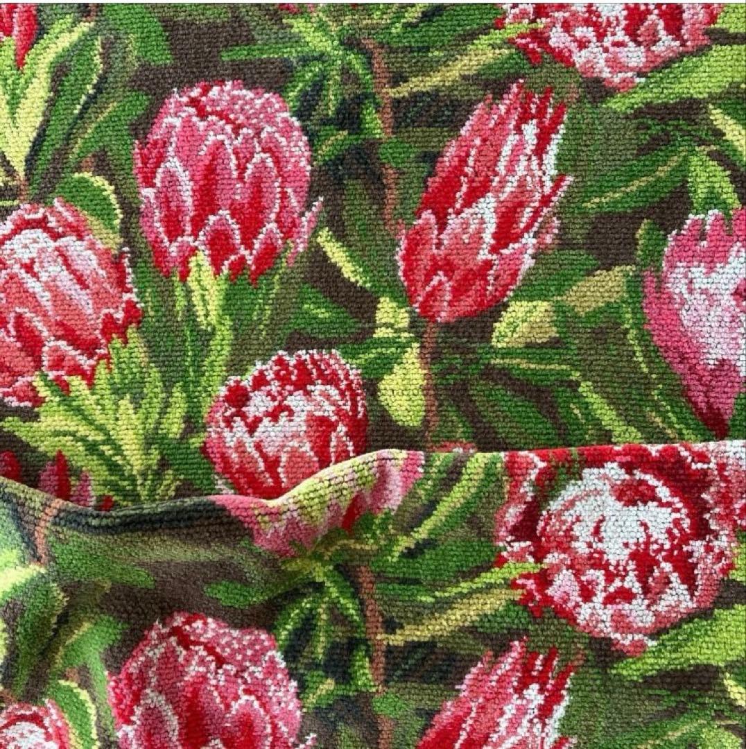 FEILER フェイラー　スポーツタオル　プロテア柄　綿100%