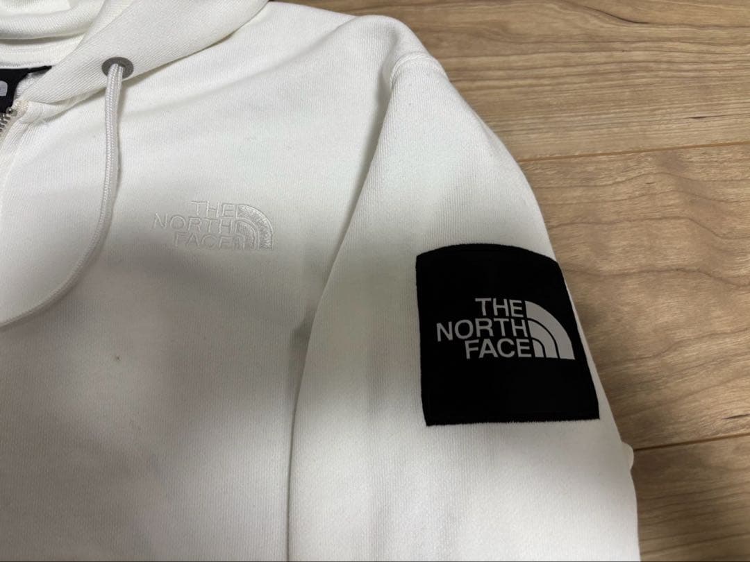 ノースフェイス　スクエアロゴフルジップ　M オフホワイト　NT12335
